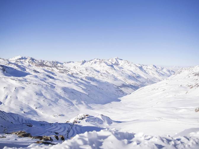 Familienhotel an der Piste = Spaß ohne Ende Familienhotel an der Piste = Spaß ohne Ende