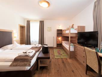 Family Hotel Posta **** Family Hotel Posta ****