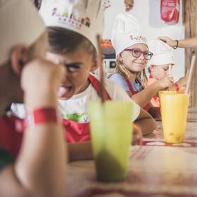 Im Familienhotel in St. Ulrich in Gröden wunschlos glücklich Im Familienhotel in St. Ulrich in Gröden wunschlos glücklich