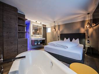 Post Alpina - Family Chalets Dolomites ****ˢ Post Alpina - Family Chalets Dolomites ****ˢ