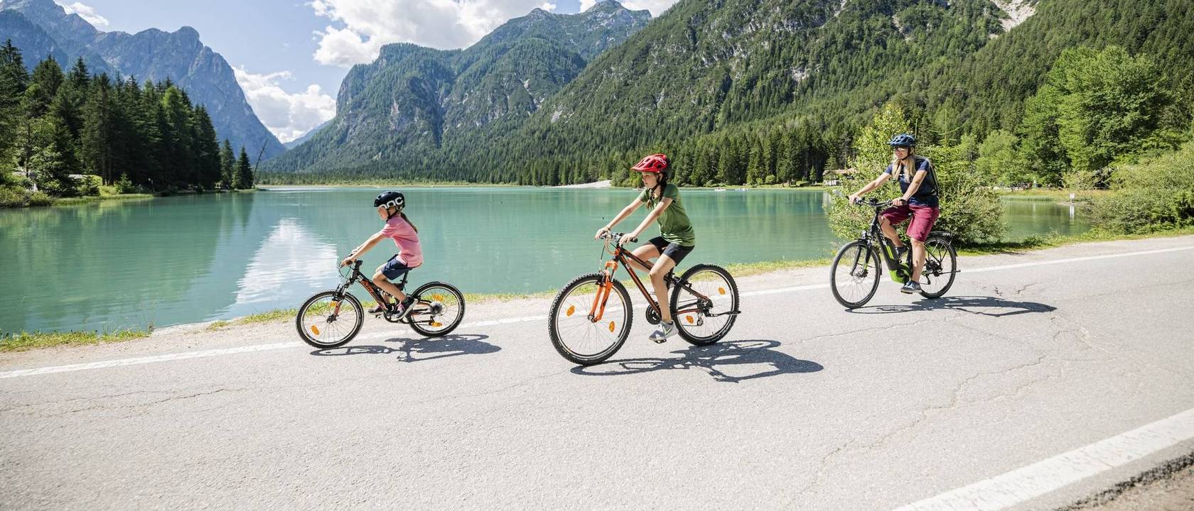 Familienhotels in den Dolomiten: Urlaub im Reich der bleichen Berge Familienhotels in den Dolomiten: Urlaub im Reich der bleichen Berge
