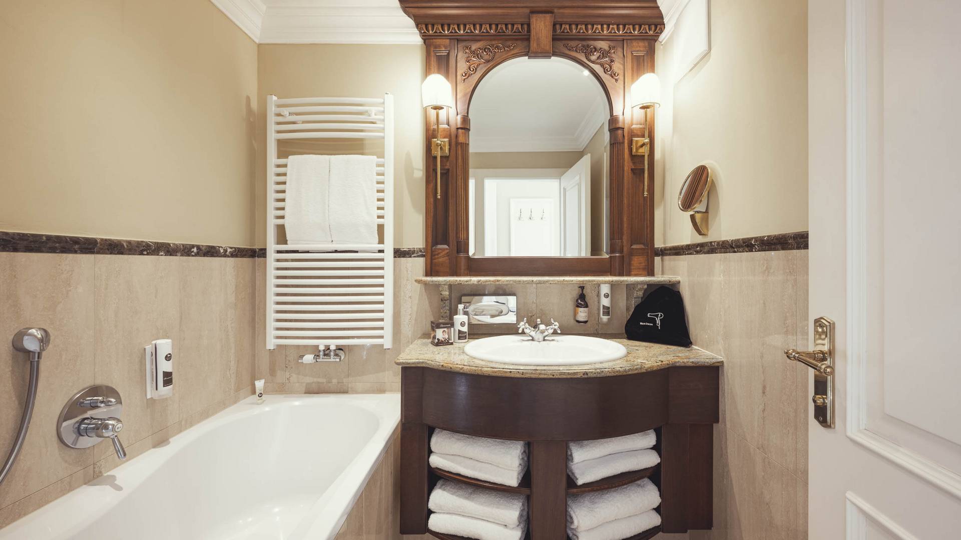 Cavallino Bianco Family Spa Grand Hotel ****ˢ Cavallino Bianco Family Spa Grand Hotel ****ˢ