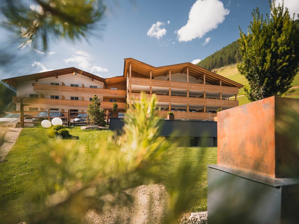 Aktiv & Familienhotel Adlernest **** Das Familienhotel im Meraner Land mit dem gewissen Etwas