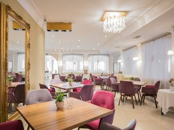 Hotel Fameli ****ˢ Hotel Fameli ****ˢ