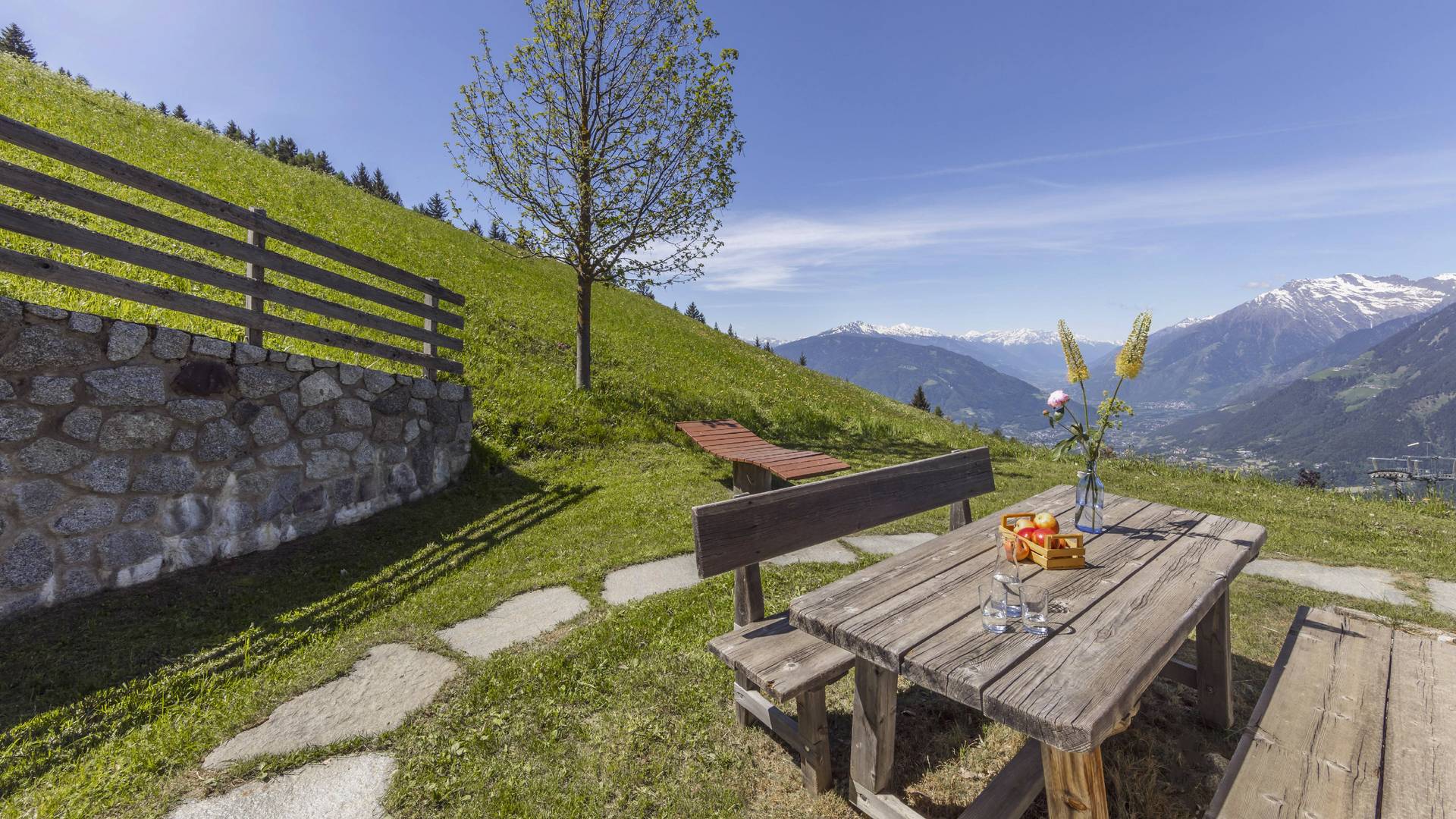 Aussicht Mutspitze Familienalm & Almchalets Taser Alm****