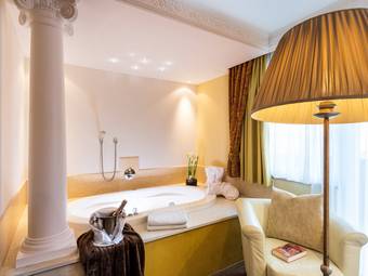 Hotel Fameli ****ˢ Hotel Fameli ****ˢ