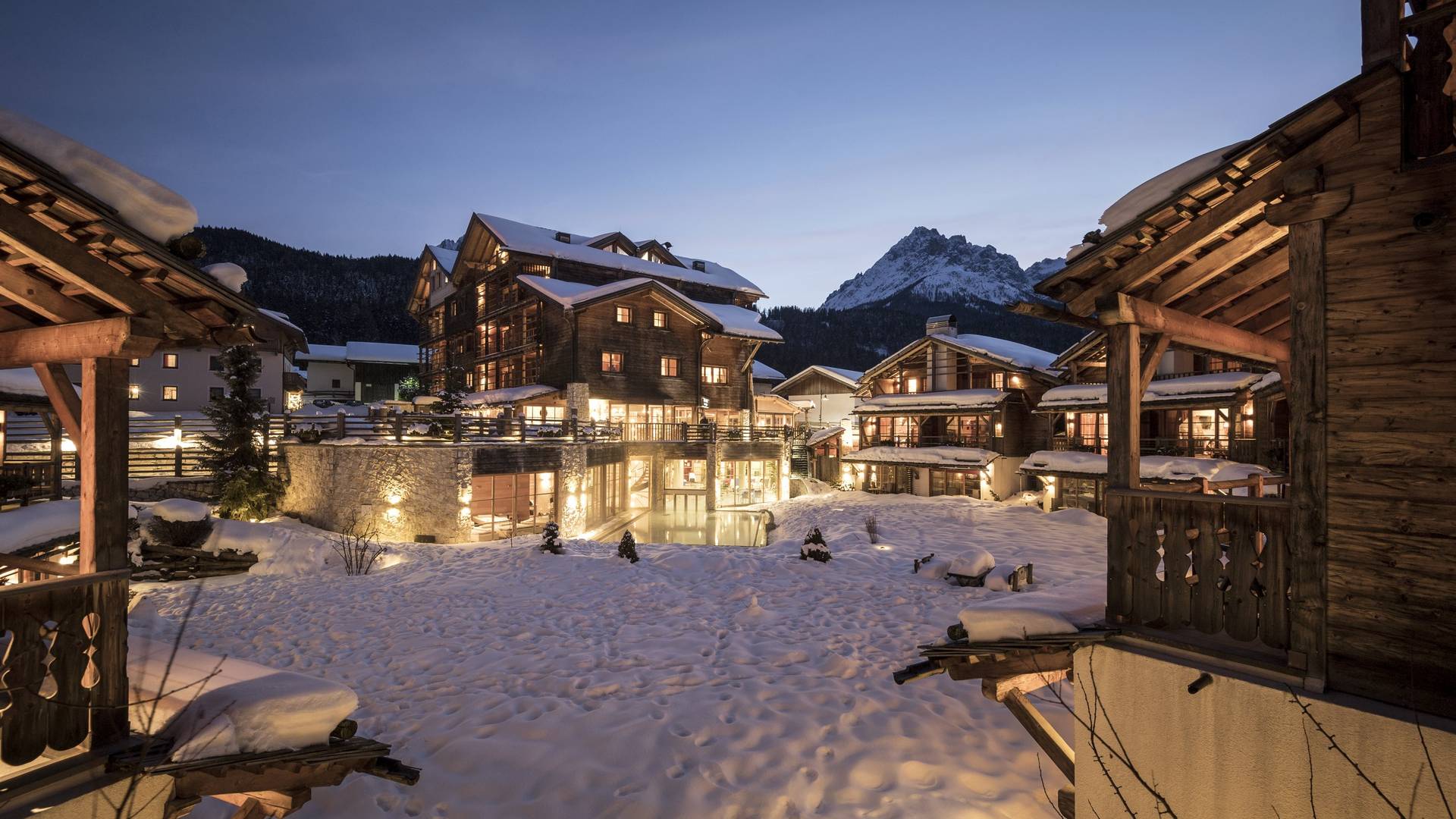 Post Alpina - Family Chalets Dolomites ****ˢ Post Alpina - Family Chalets Dolomites ****ˢ