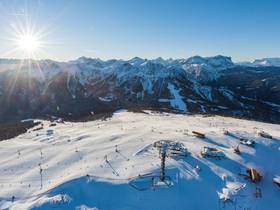 -c-wisthaler.com Das Familienhotel nahe den Dolomiten mit besonderem Charakter