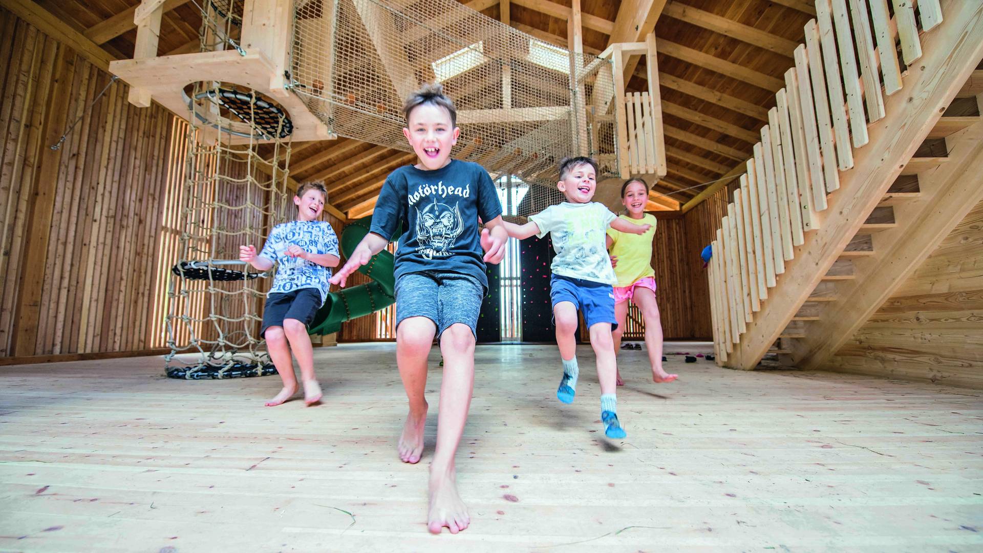 Das Familienhotel in Vals: für Kinder gemacht Das Familienhotel in Vals: für Kinder gemacht
