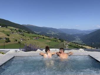 Hotel Familiamus ***** Hotel Familiamus *****