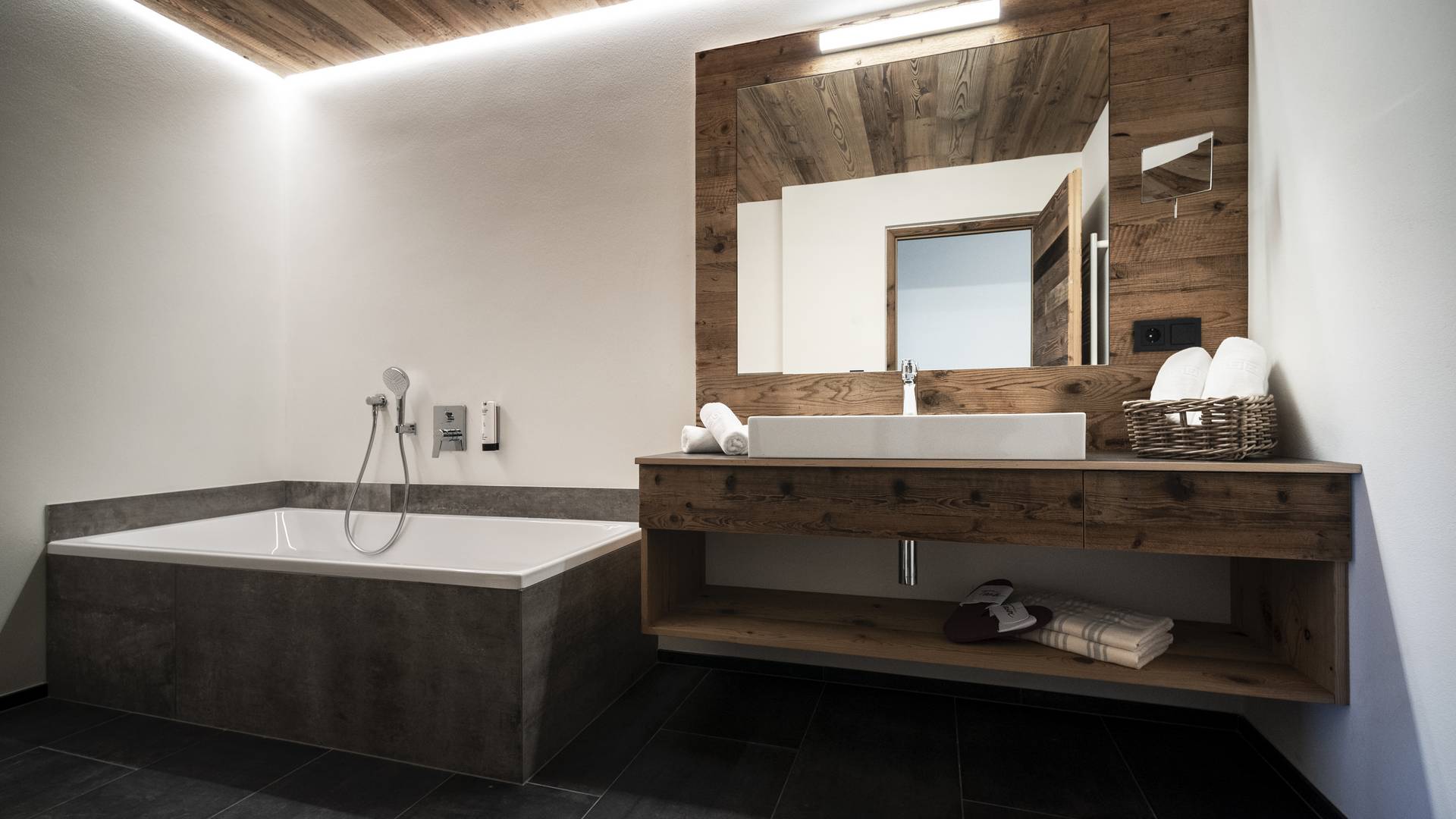 Familienalm & Almchalets Taser Alm**** Familienalm & Almchalets Taser Alm****