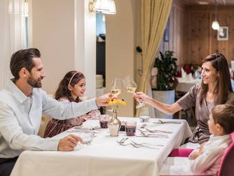 Hotel Fameli ****ˢ Hotel Fameli ****ˢ