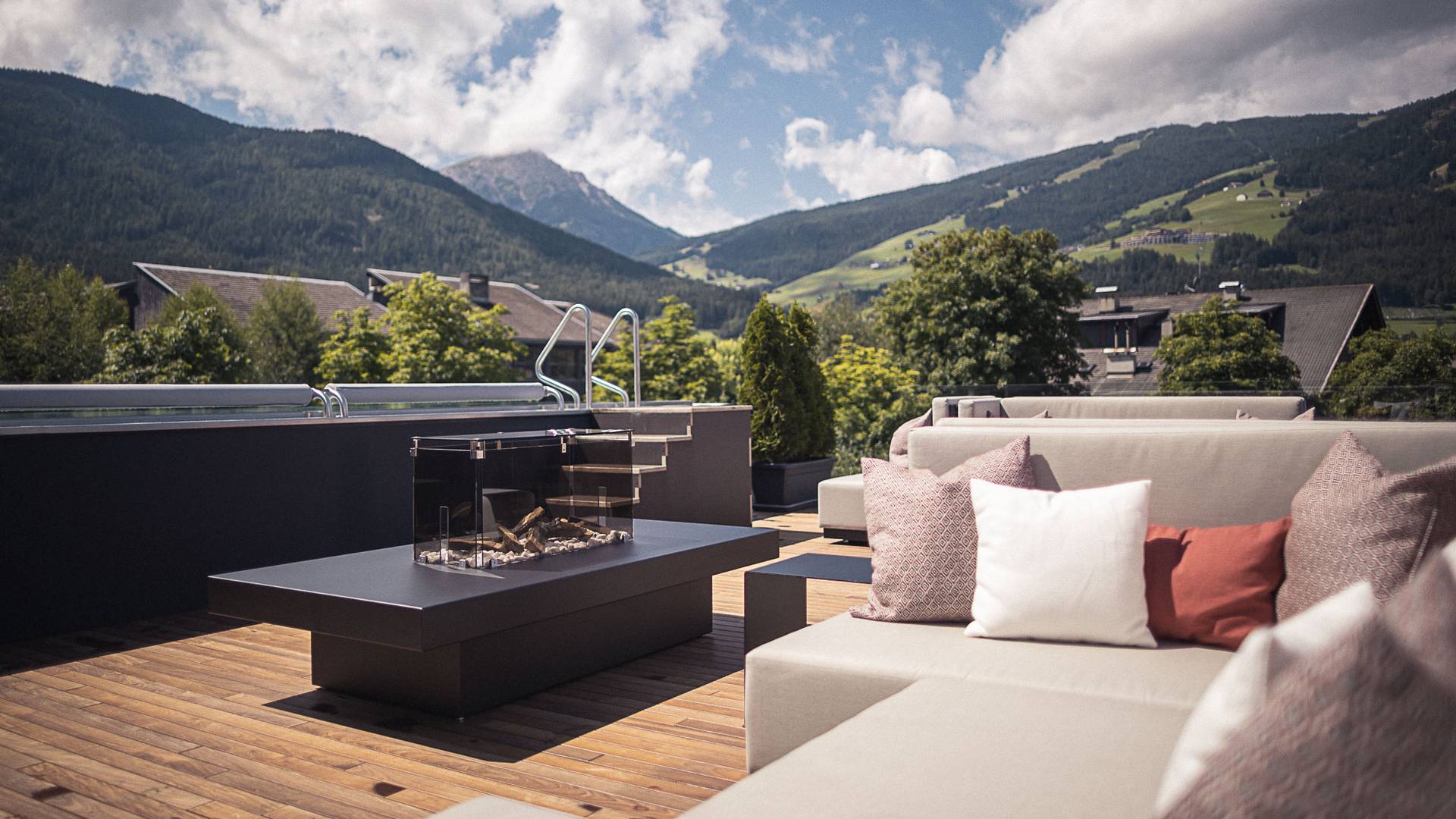 Hotel Fameli ****ˢ Hotel Fameli ****ˢ