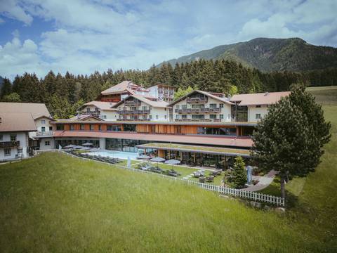 Hotel Dolomit Family Resort Garberhof ****ˢ Das Familienhotel in Antholz, dem unberührten Naturparadies