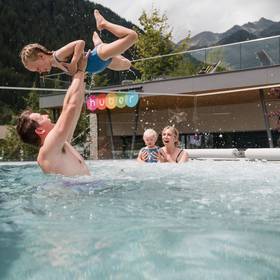 Das Familienhotel in Vals: für Kinder gemacht Das Familienhotel in Vals: für Kinder gemacht
