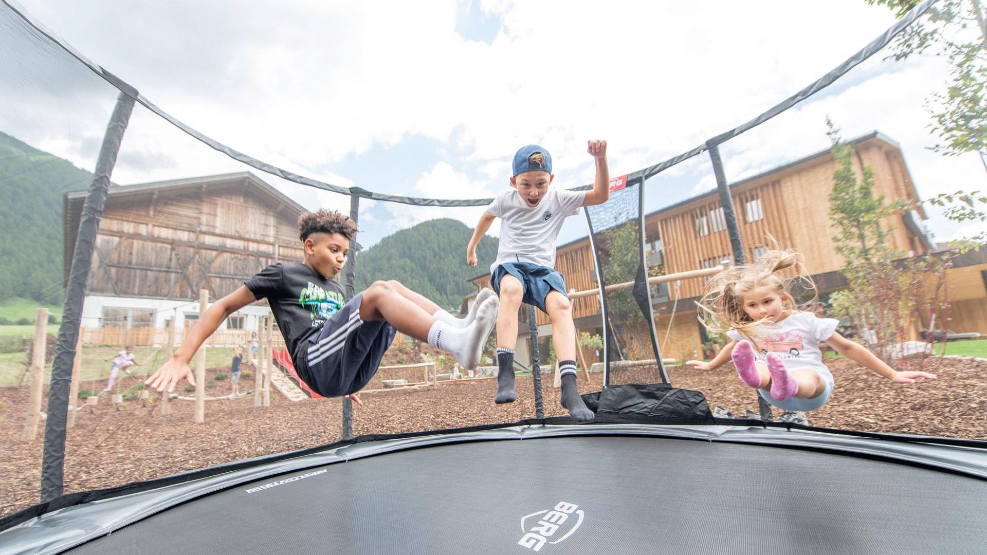 linara mountain family stay *** linara mountain family stay ***