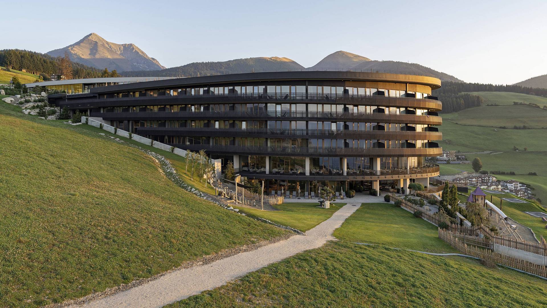 Hotel Familiamus ***** Hotel Familiamus *****