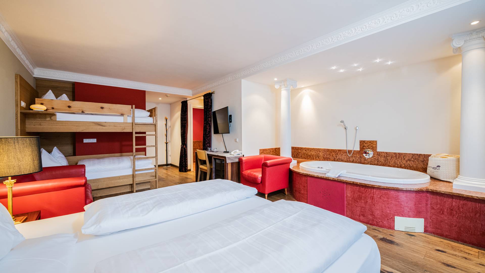 Hotel Fameli ****ˢ Hotel Fameli ****ˢ